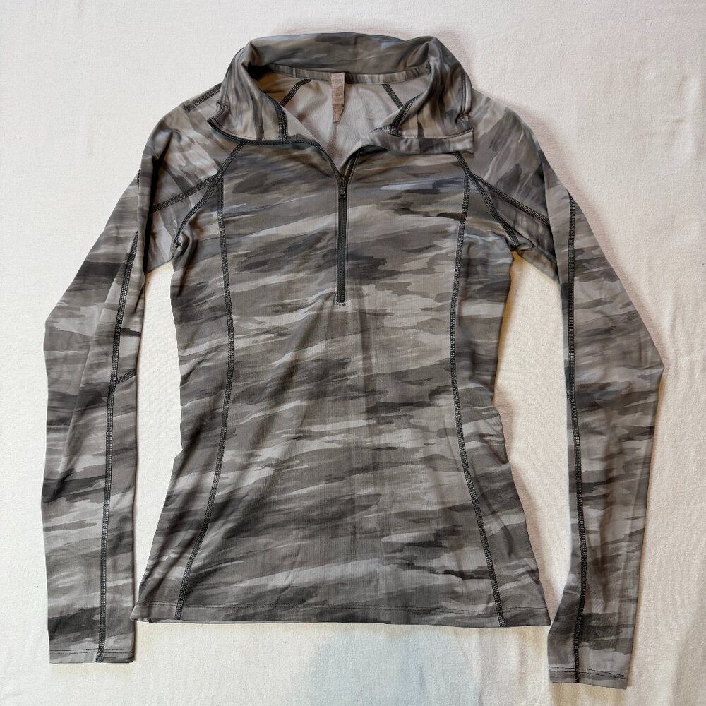 Under Armour ColdGear Jacket Grey Camo Women's Small‎